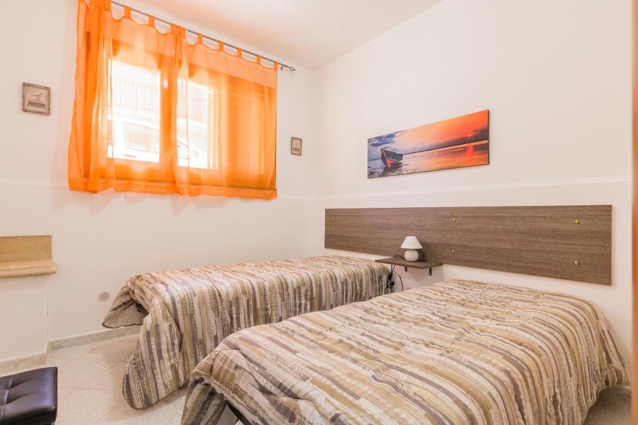 Anna'S House Near The Sandy Beach And With Wifi Avola Exterior photo